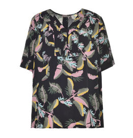 New Printed Viscose Ladies Fashion Tops With A Back Pleat Design Anti Static