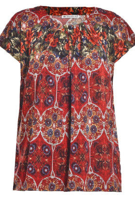 Exotic Printed Plus Size Womens Summer Tops , Stylish Long Tops For Ladies